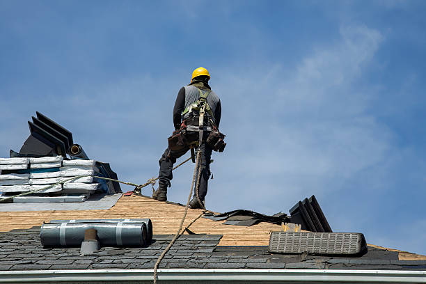 Professional Emergency Roof Repair technician working in Reedley, CA